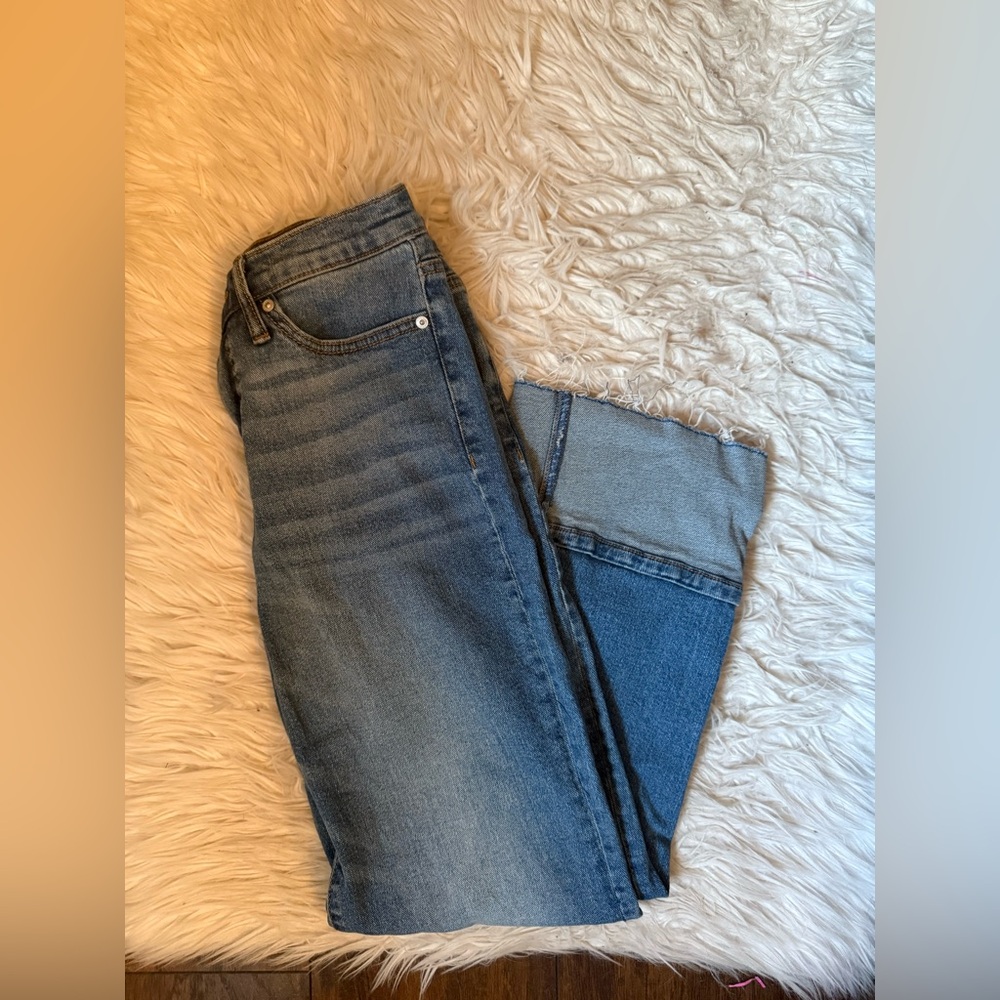 Viral Scoop Benton Cuffed Ankle Jeans